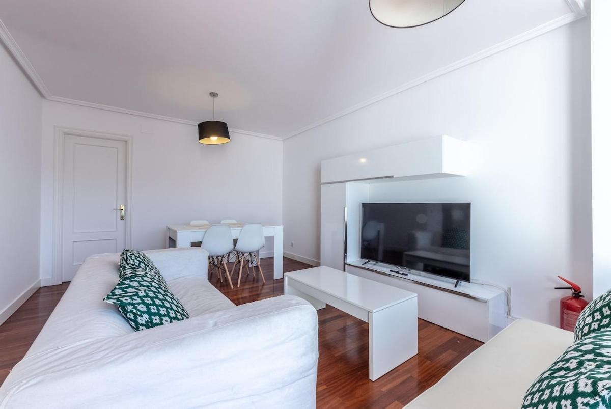 Apartamento Exclusiva Terraza Y Parking A 5 Min De Bilbao